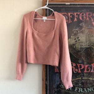 Salmon pink crop sweater